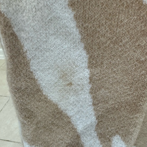 Printed Shacket - Picture 3 of 3